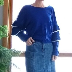LOVE by DESIGN cropped ruffle sleeve sweater